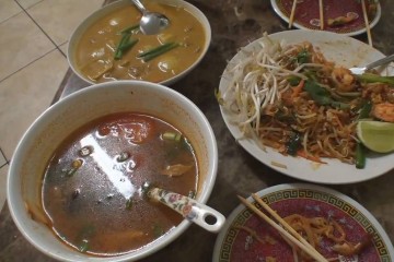 Sab E Lee Thai Restaurant Review 360x240