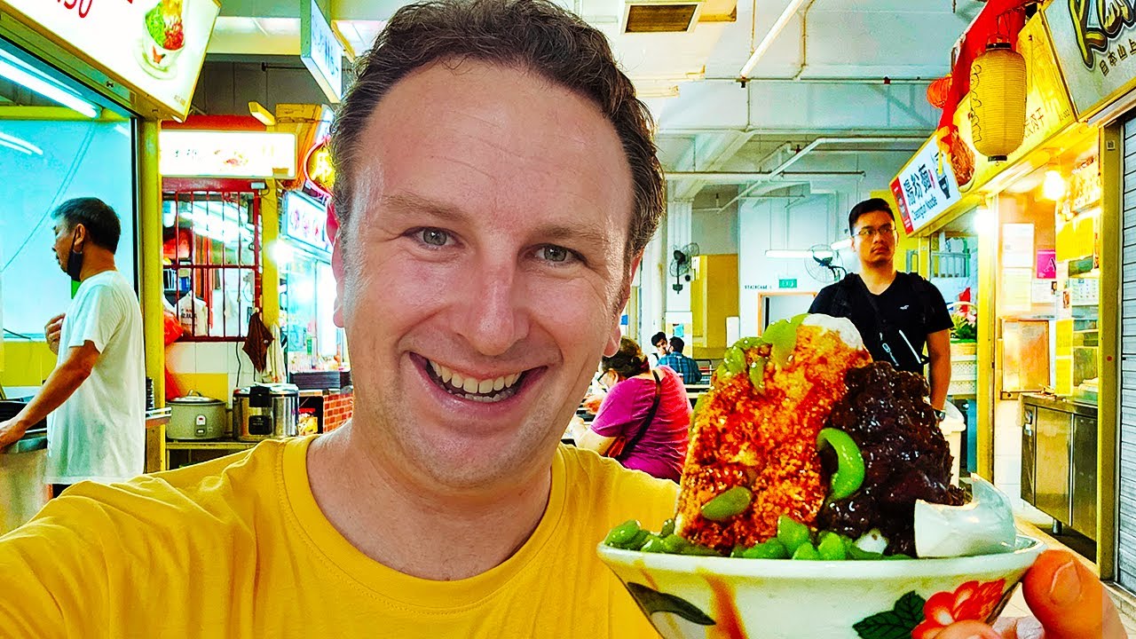 CHINATOWN FOOD CENTRE Biggest Hawker Centre in Singapore Yellow